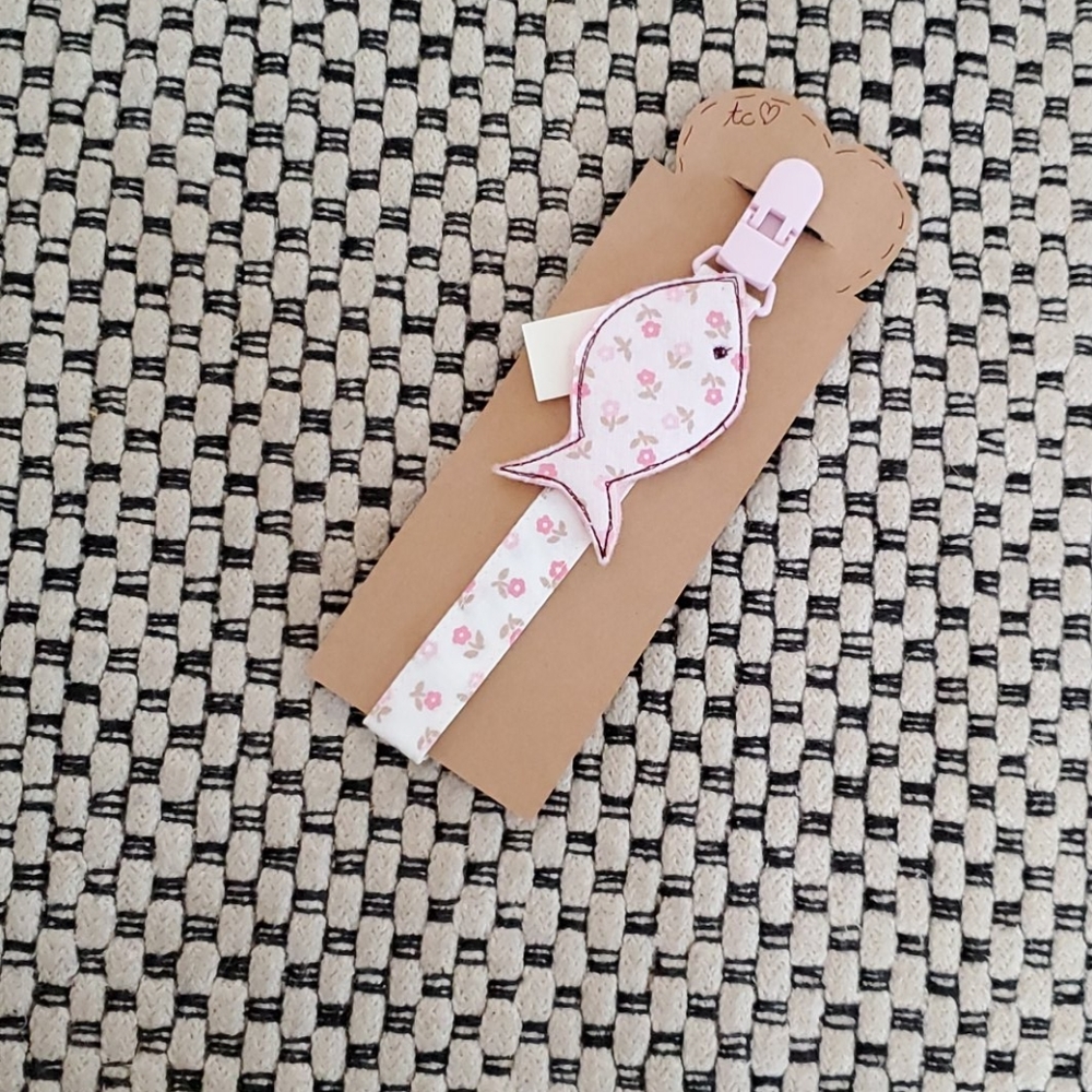 Paci clip